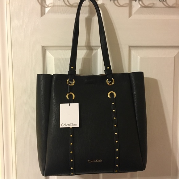 Calvin Klein Handbags - Calvin Klein Tote